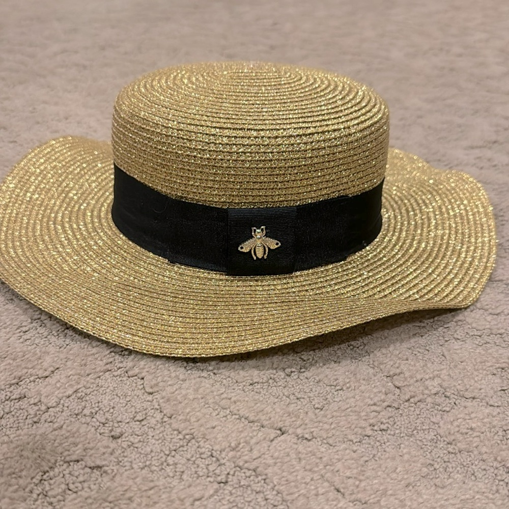 Beach hat